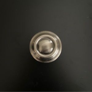 Brushed nickel drawer pulls/knobs